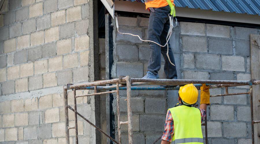 Expert Emergency Roof Repairs services in Hollsopple, PA